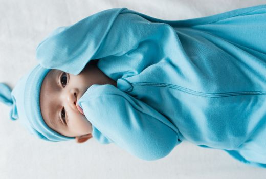 All that you should know about Sleeping pods and Swaddles