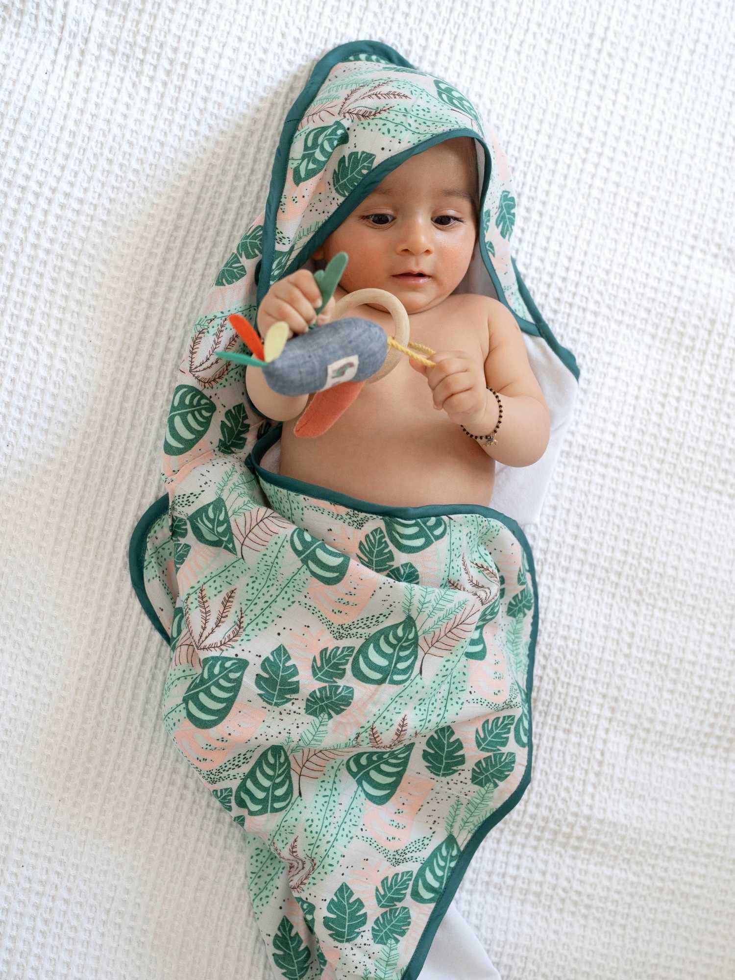 bamboo blanket & hooded towel set