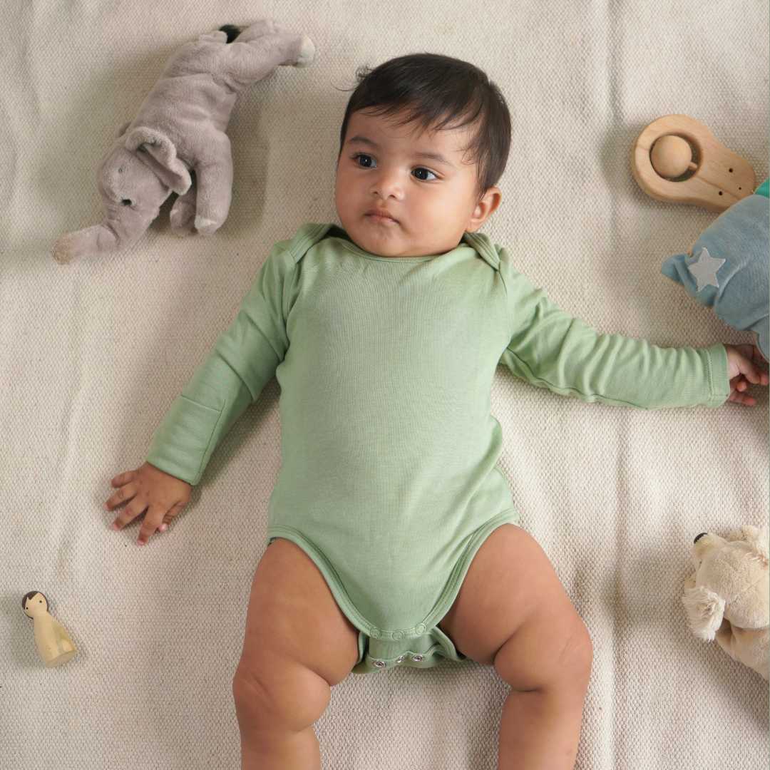 bamboo_soft_cotton_bodysuit_for_easy to wear_baby_toddler_3