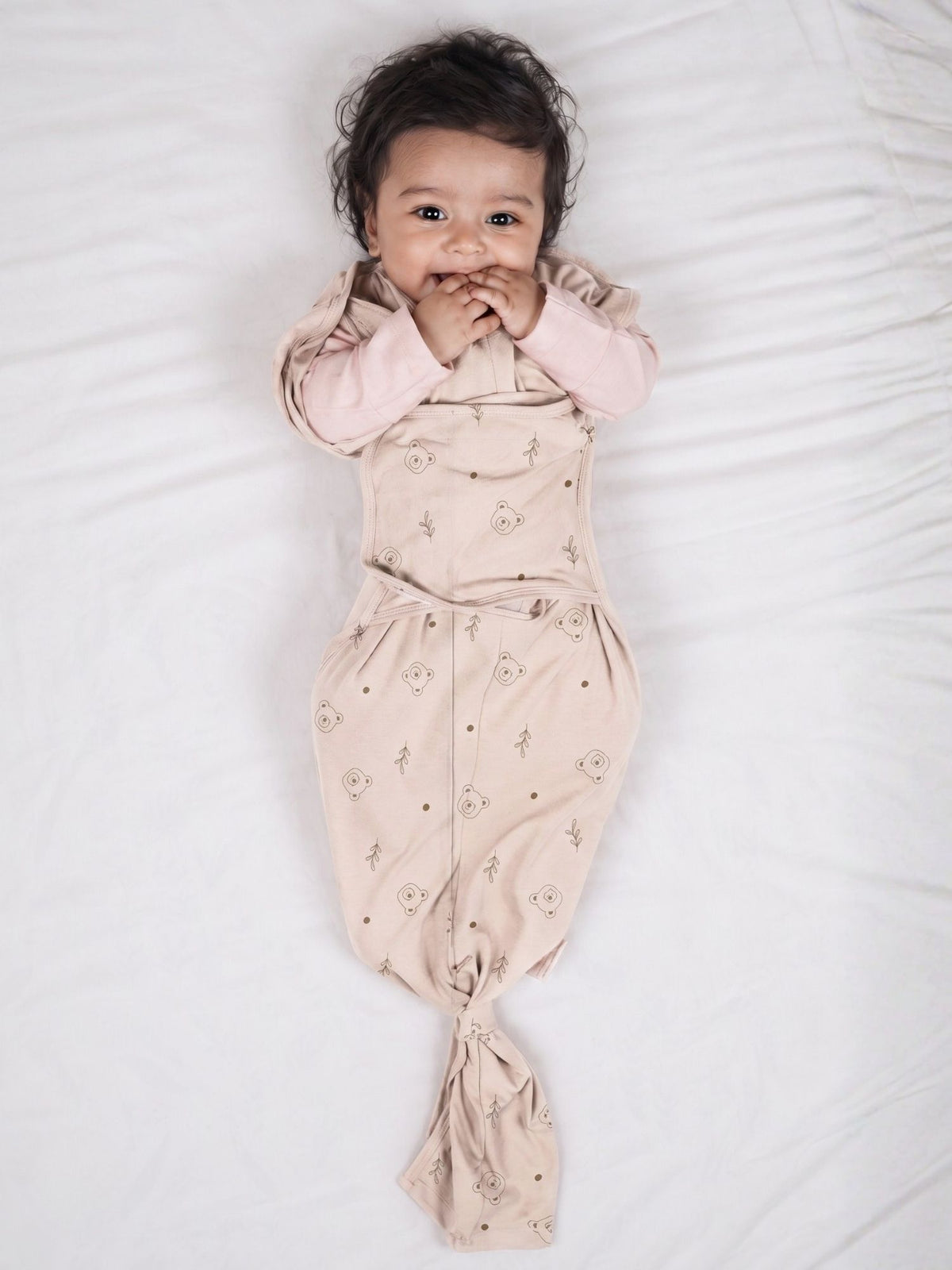 bamboo SNUGZIE™ 3 arms position swaddle pod