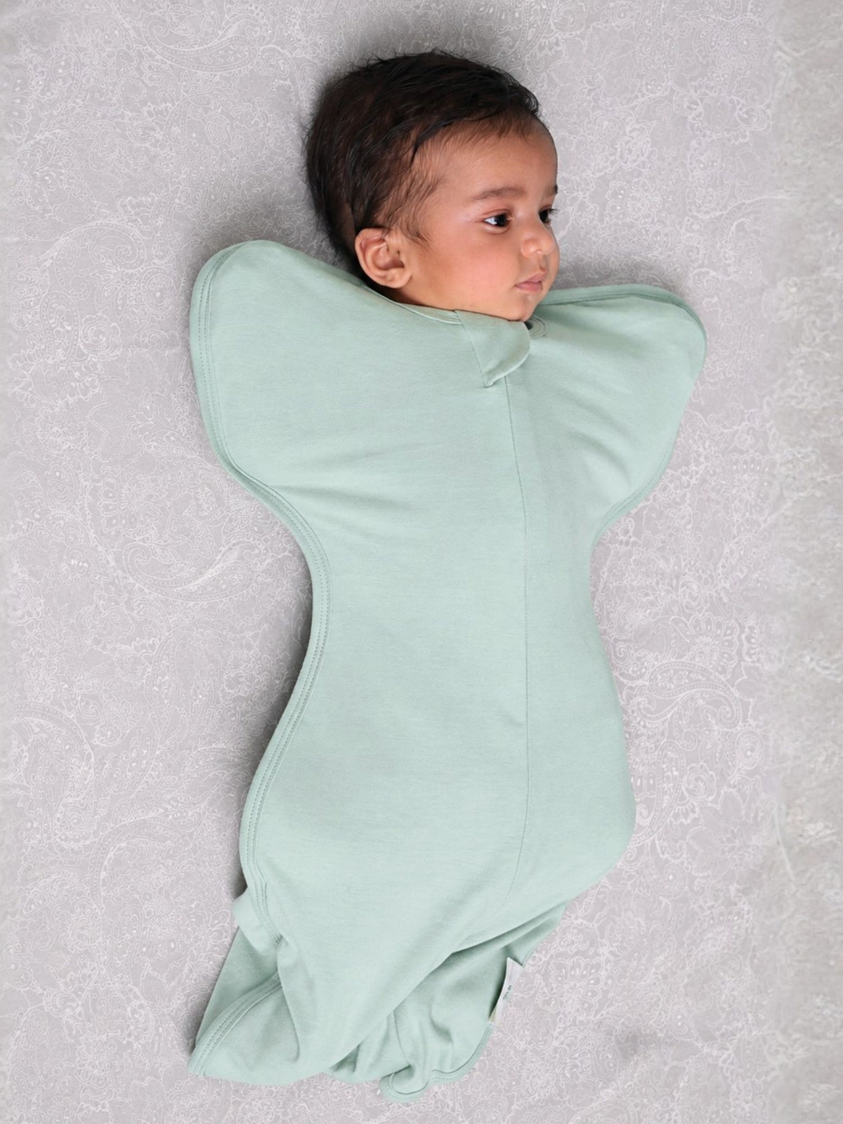 bamboo UPZIE™ swaddle pod
