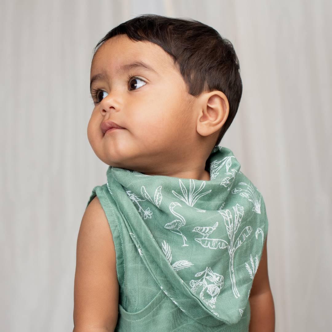 bamboo muslin bandana bib + wash cloth