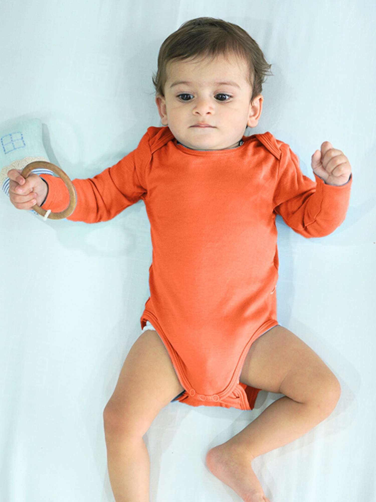 long sleeve bamboo bodysuit onesie for baby