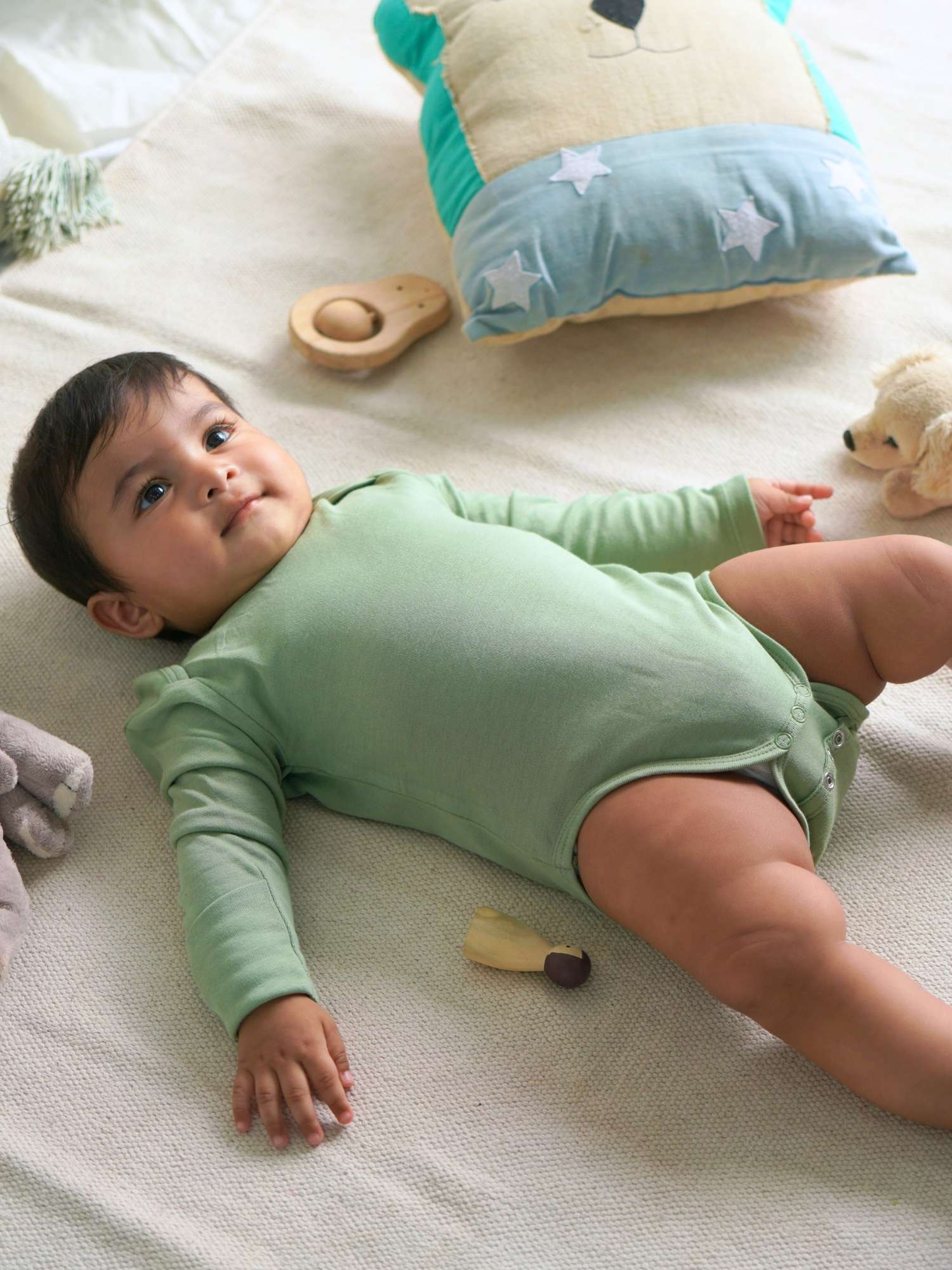 long sleeve bamboo bodysuit onesie for baby