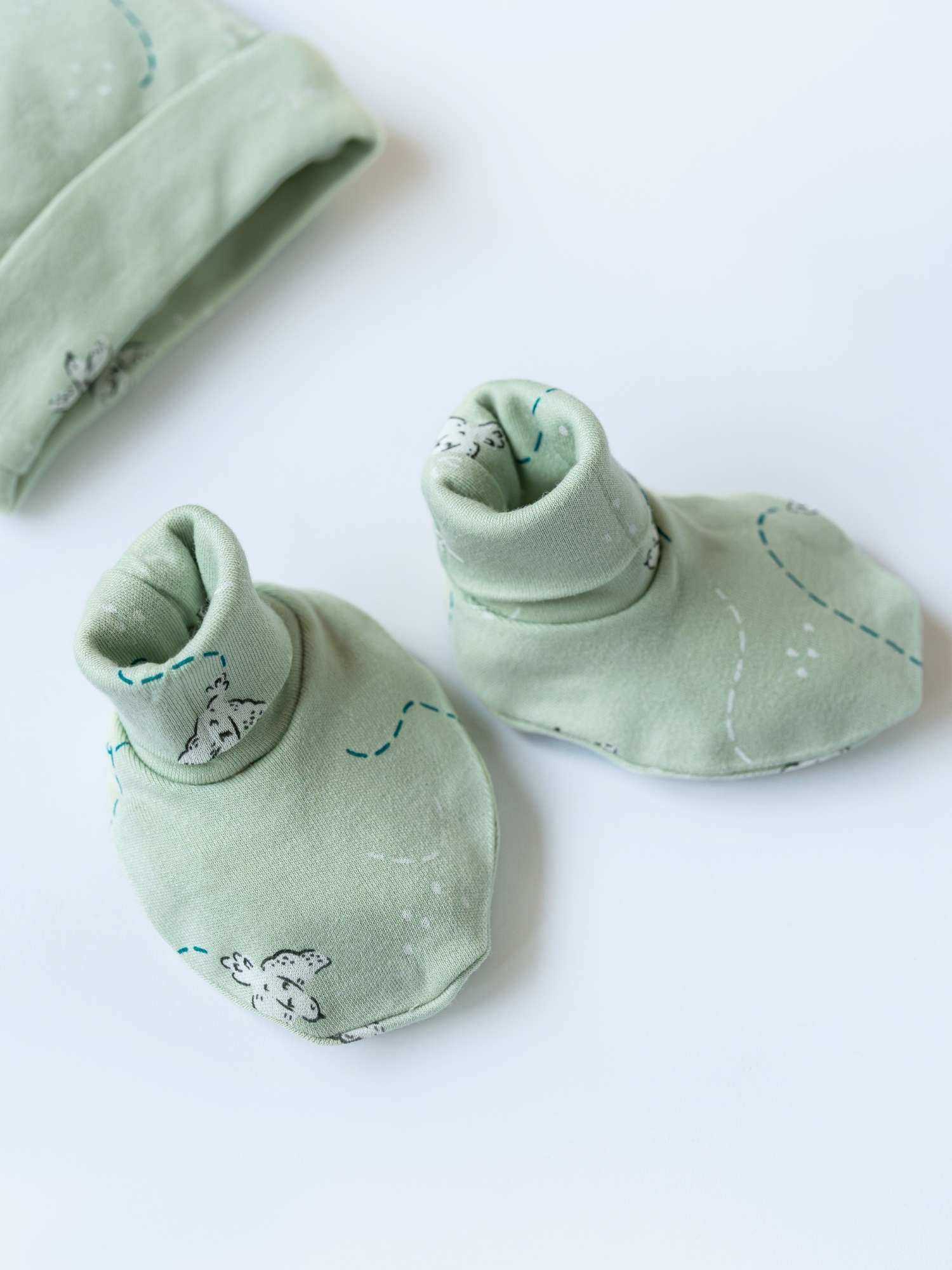 newborn baby bamboo cap mittens socks combo - prints