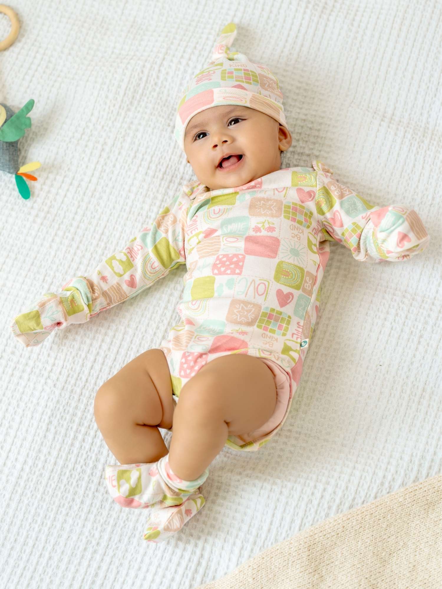 newborn baby bamboo cap mittens socks combo - prints