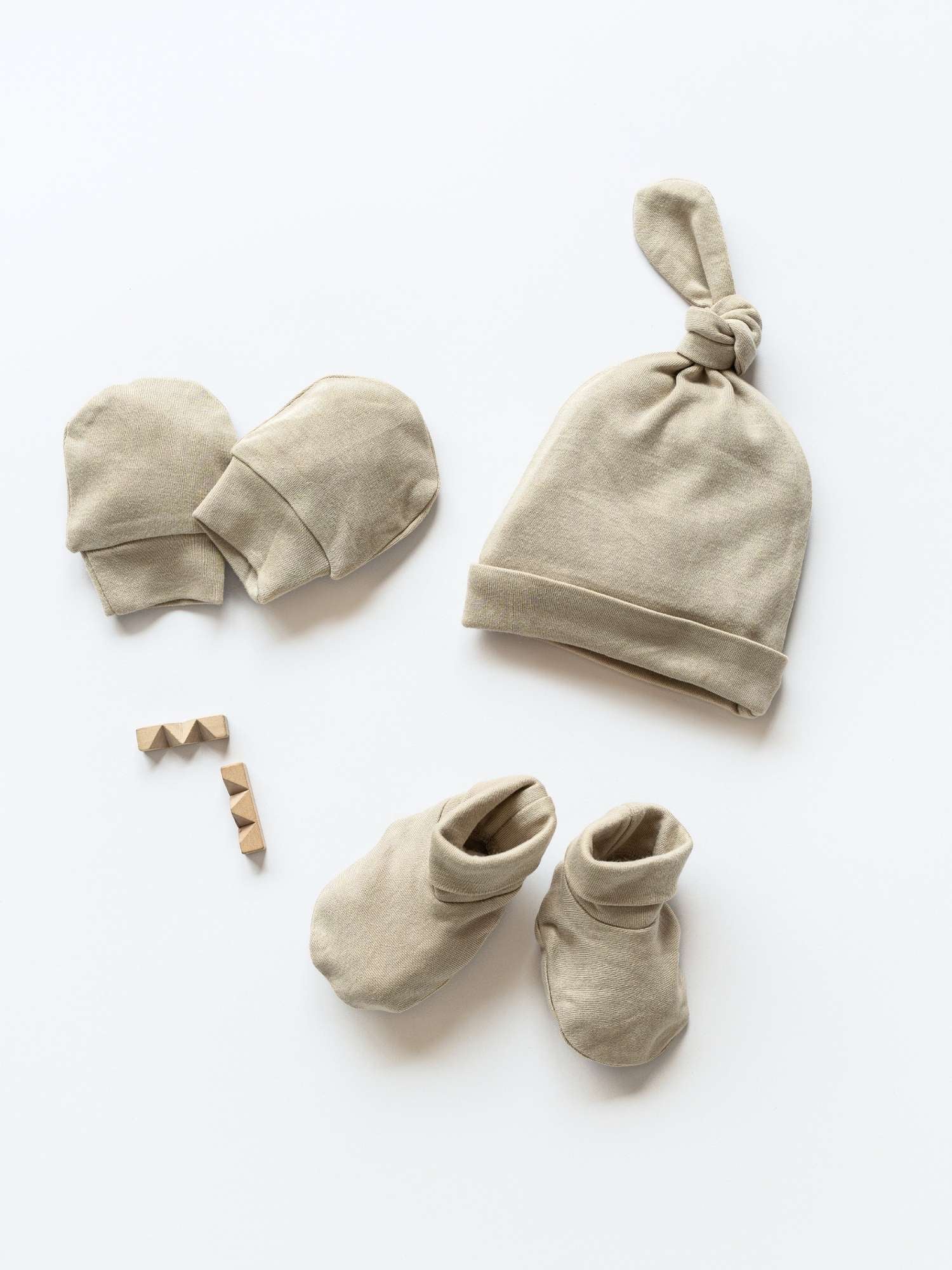 newborn baby bamboo cap mittens socks combo - solid colours