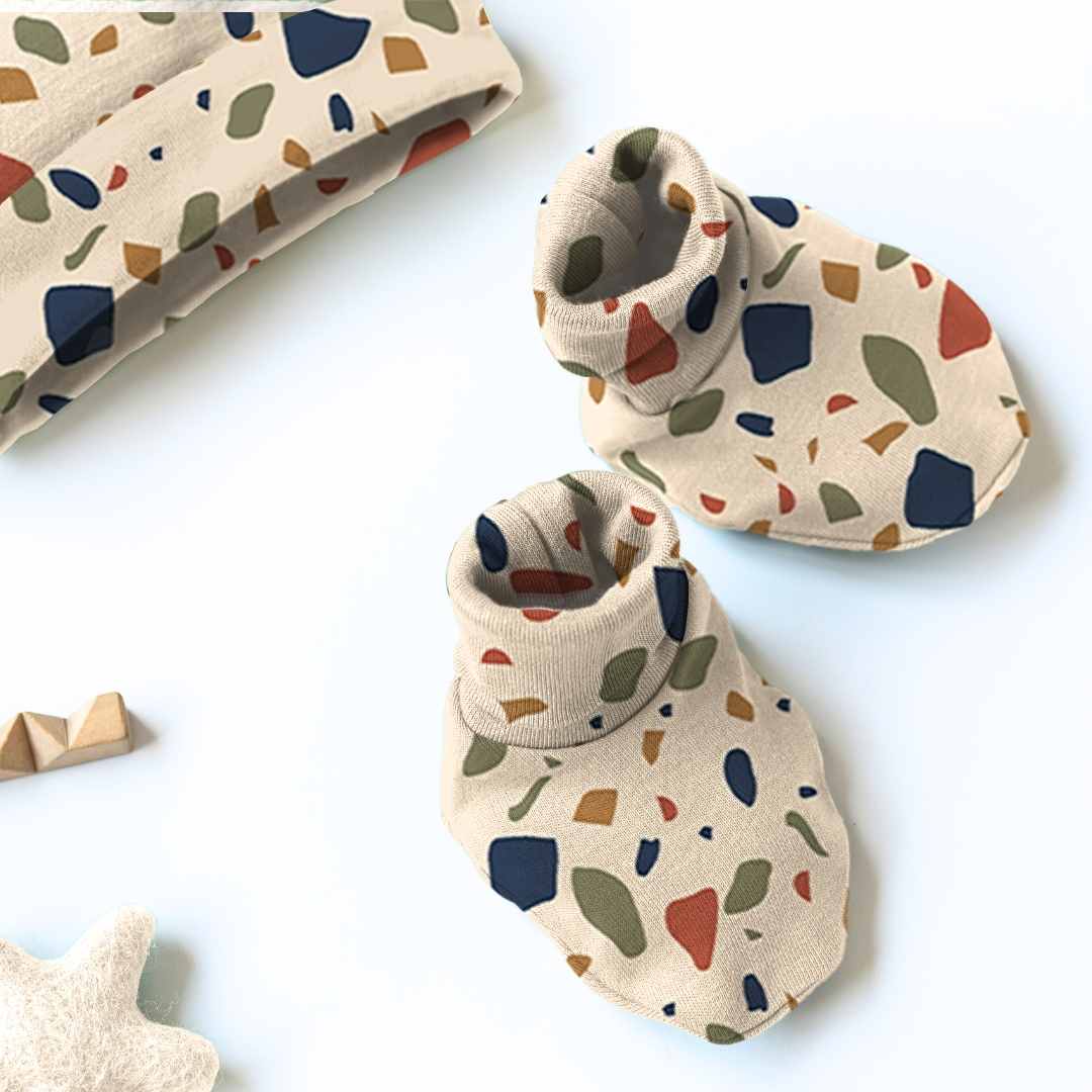 newborn baby bamboo cap mittens socks combo - prints