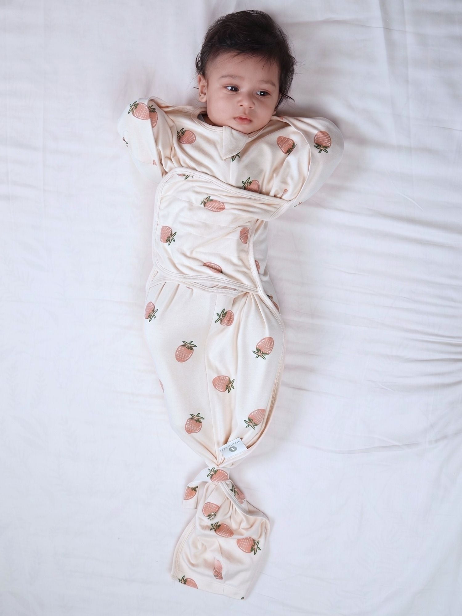bamboo SNUGZIE™ 3 arms position swaddle pod-b2b