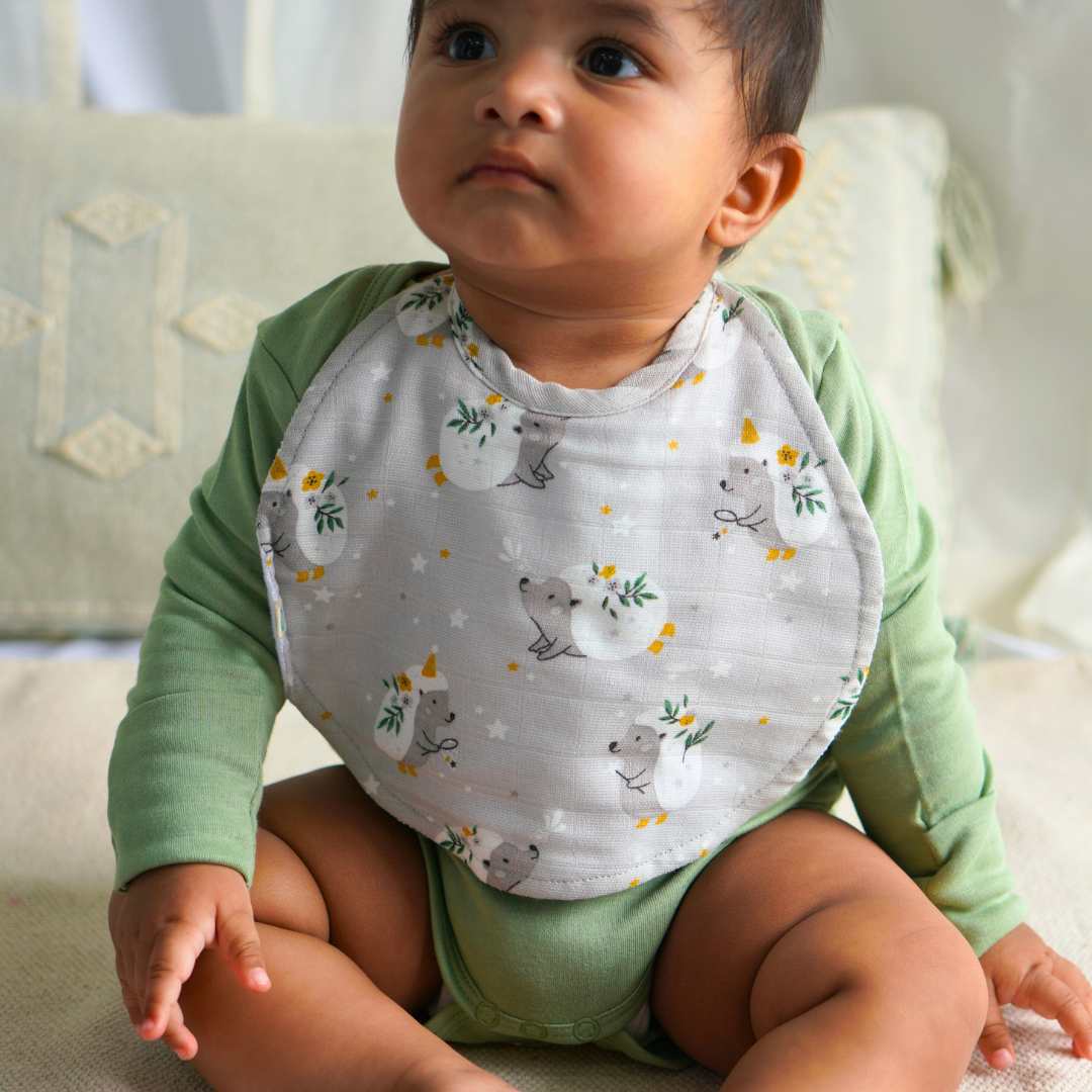 soft_bamboo_muslin_bib_burp_cloth_for_baby_in_grey_rabbit_print__2