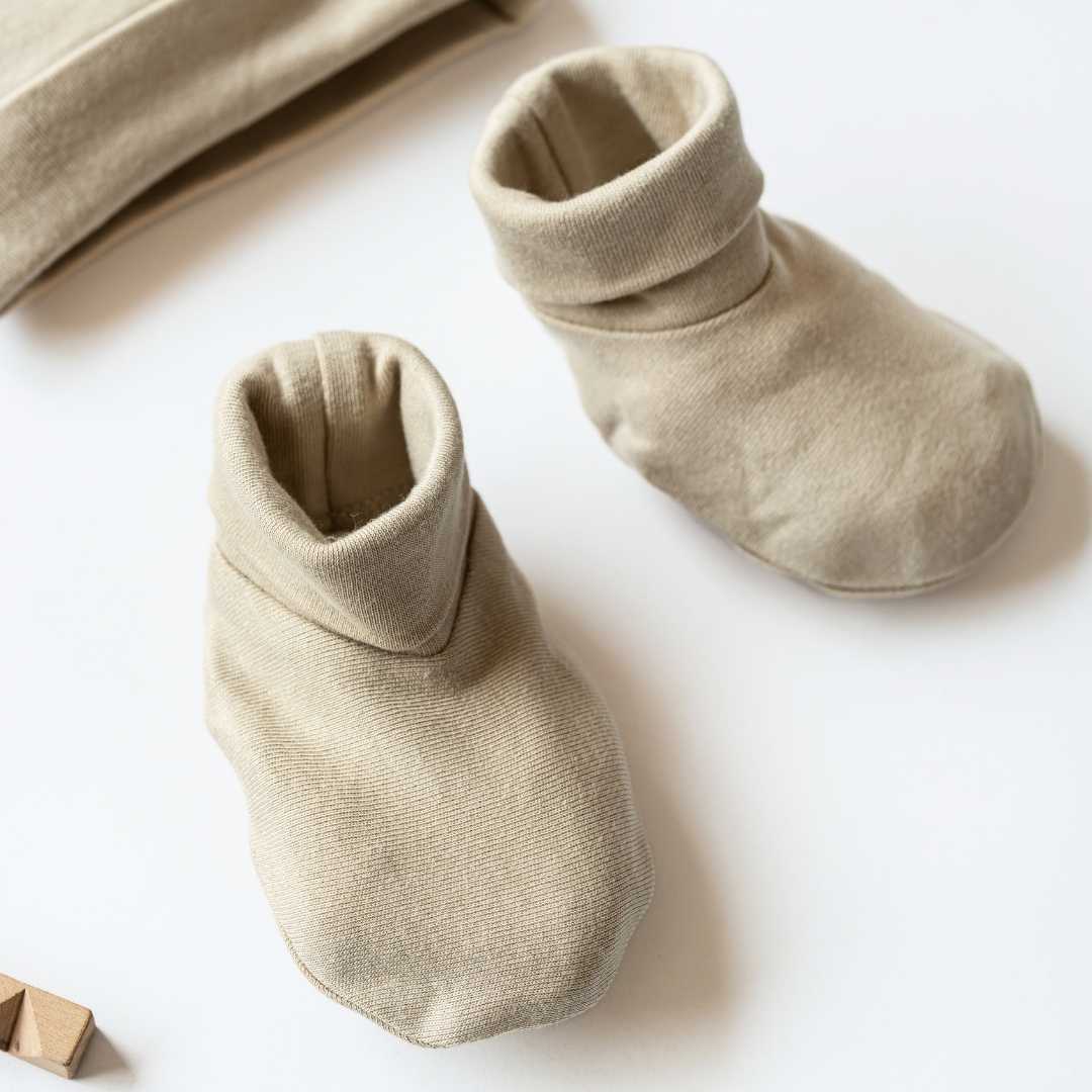 newborn baby bamboo cap mitten booties set