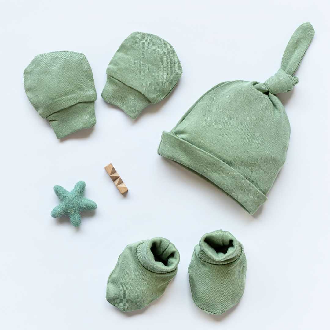 newborn baby bamboo cap mittens socks combo - solid colours