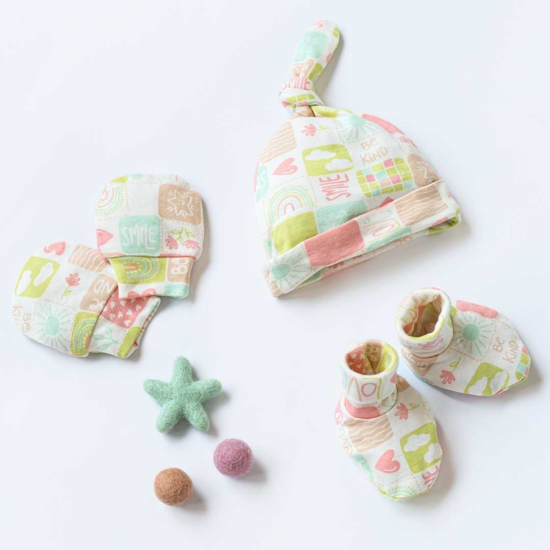 newborn baby bamboo cap mittens socks combo - prints
