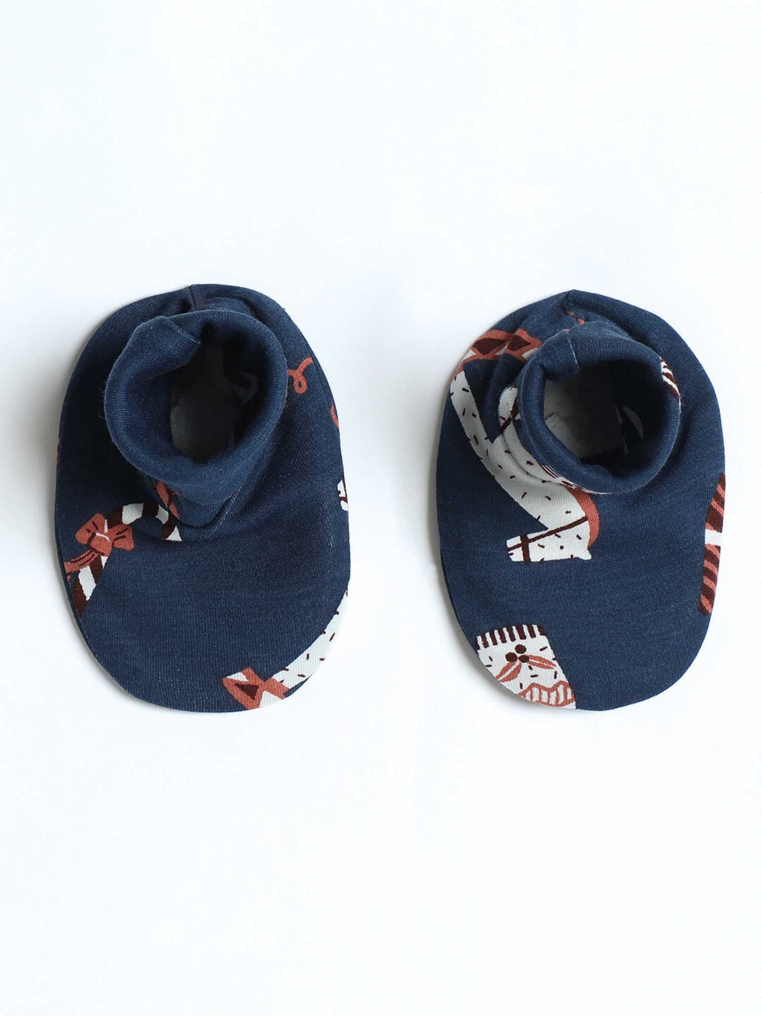 newborn baby bamboo cap mittens socks combo - christmas collection
