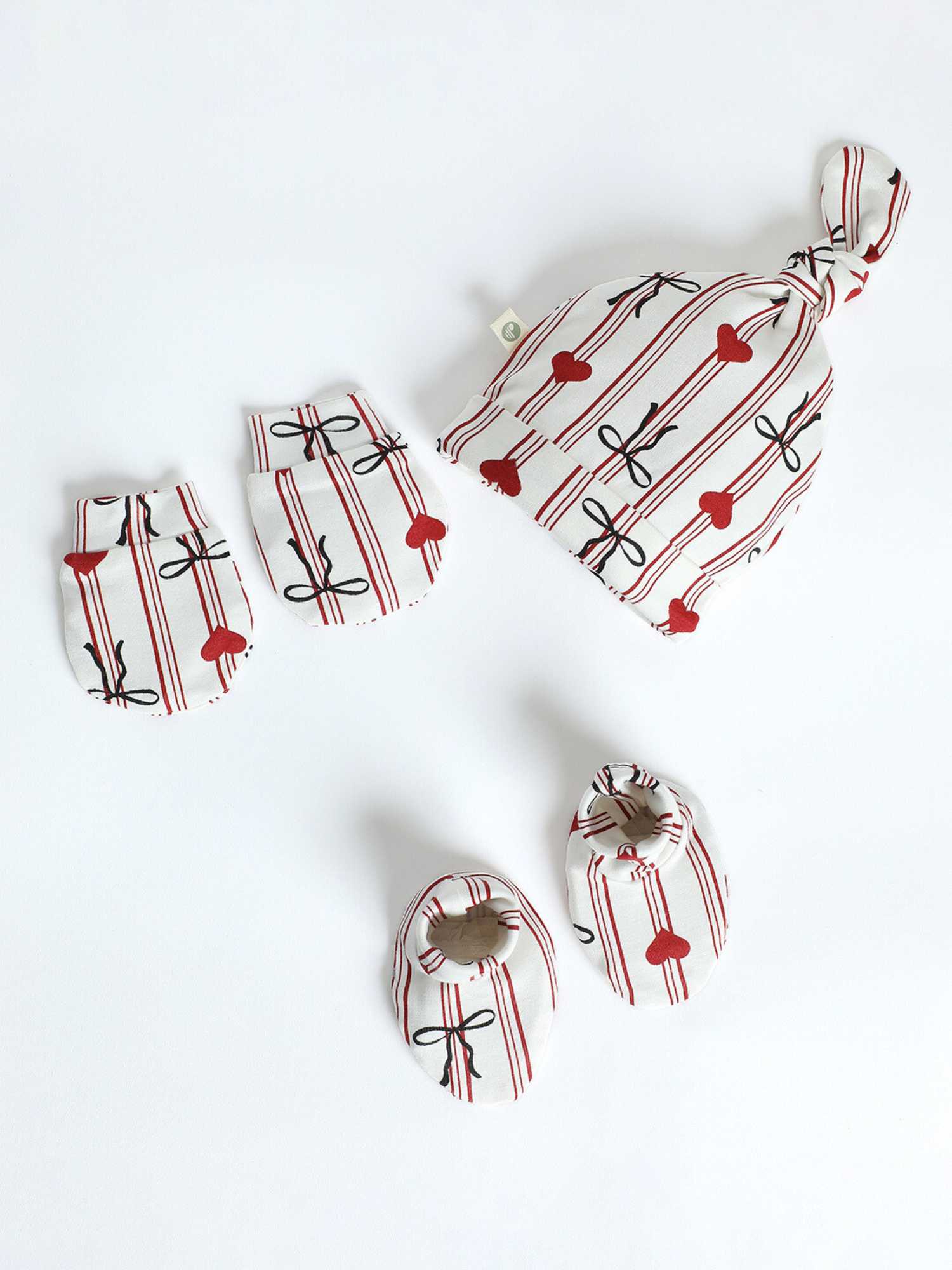 newborn baby bamboo cap mittens socks combo - christmas collection