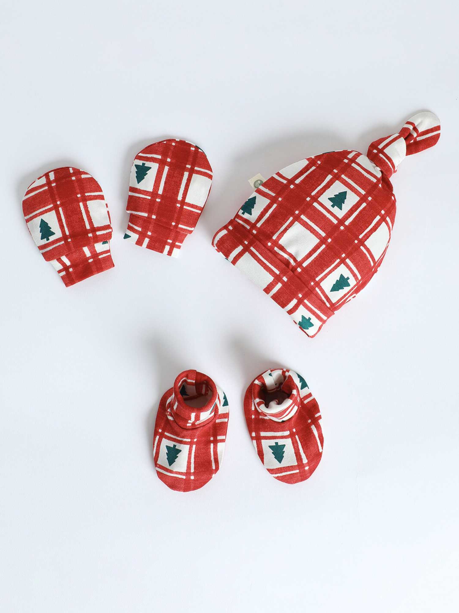 newborn baby bamboo cap mittens socks combo - christmas collection