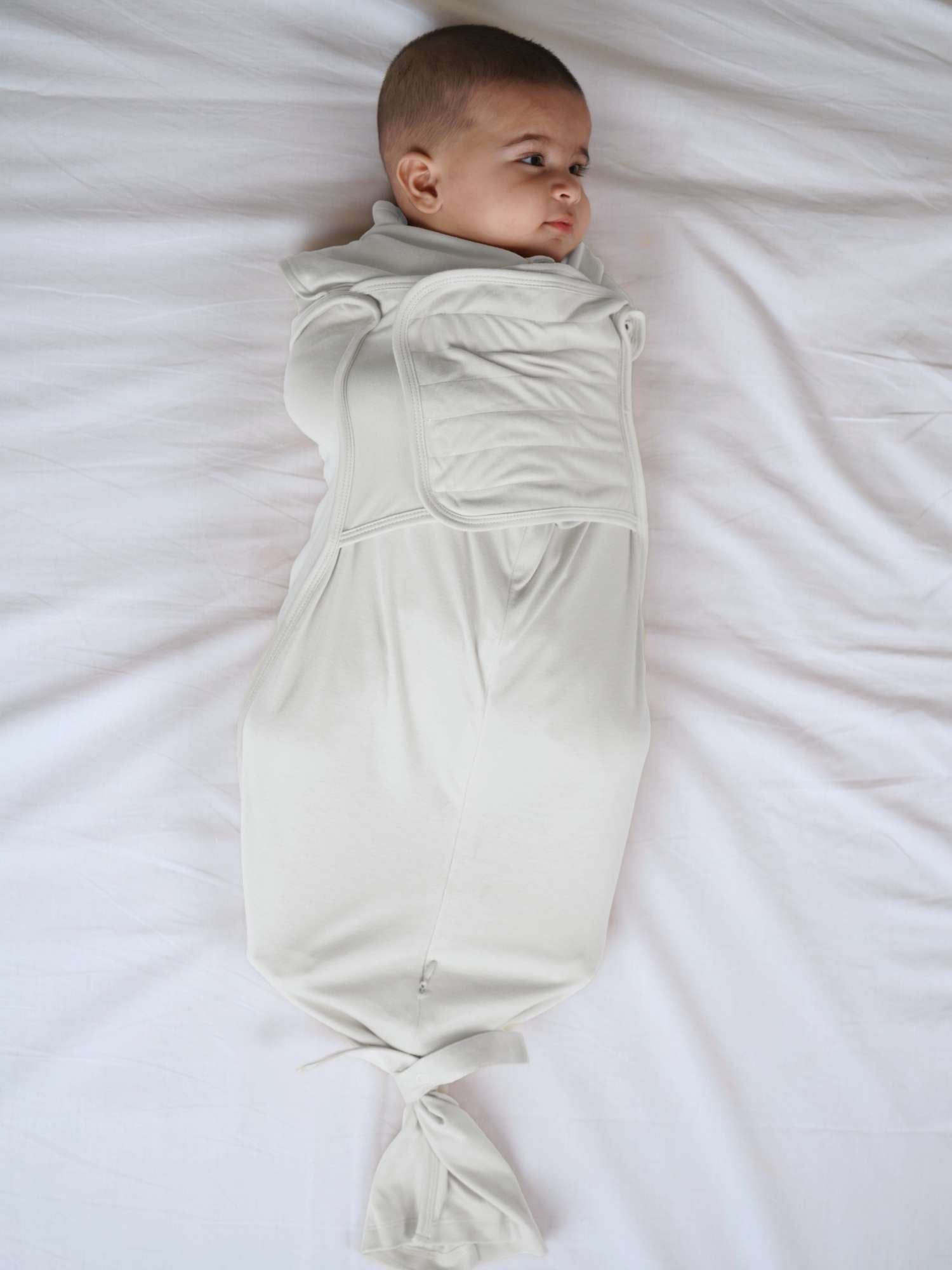 bamboo SNUGZIE™ 3 arms position swaddle pod