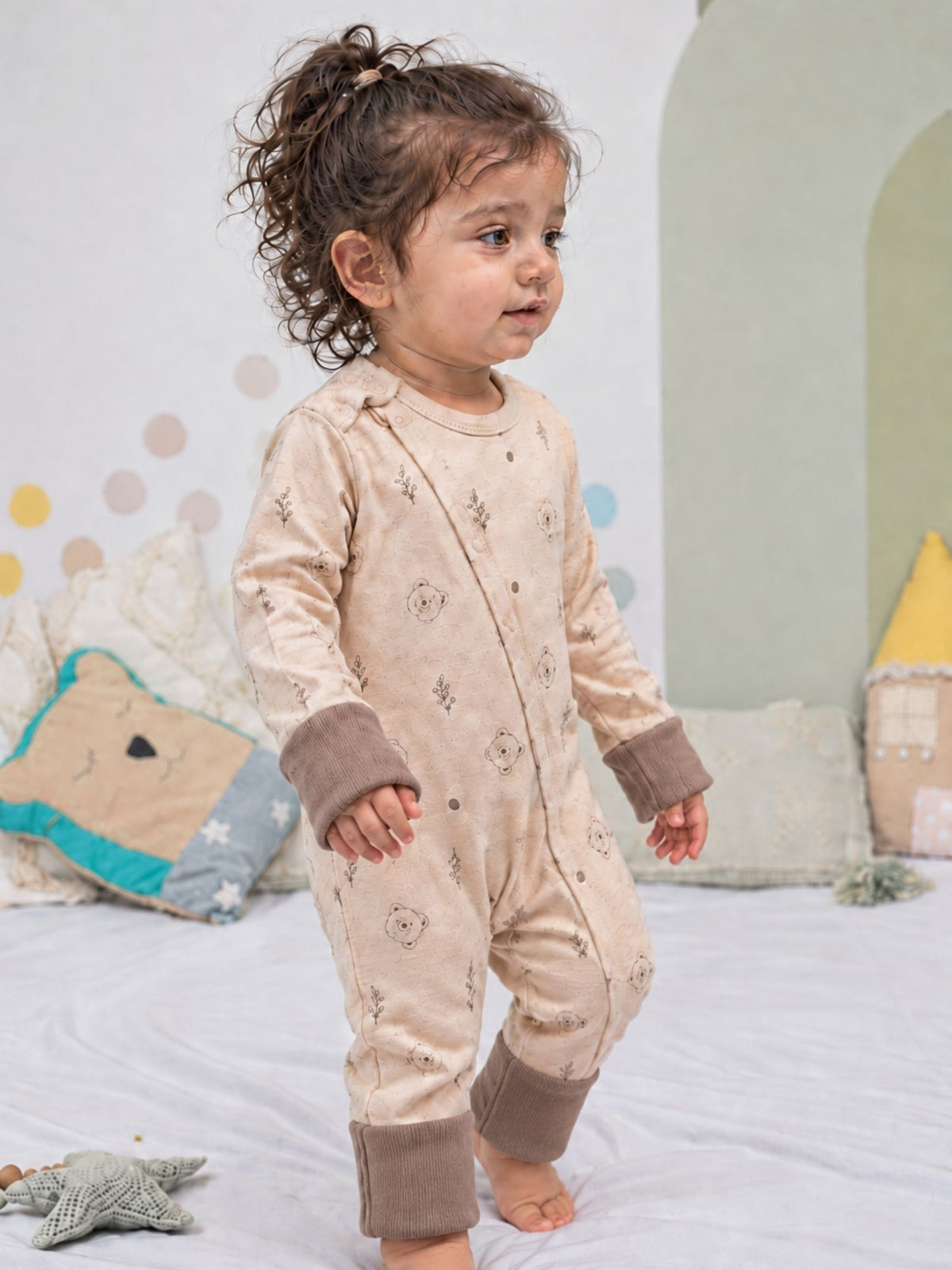bamboo sleepsuit with reversible mittens & footie