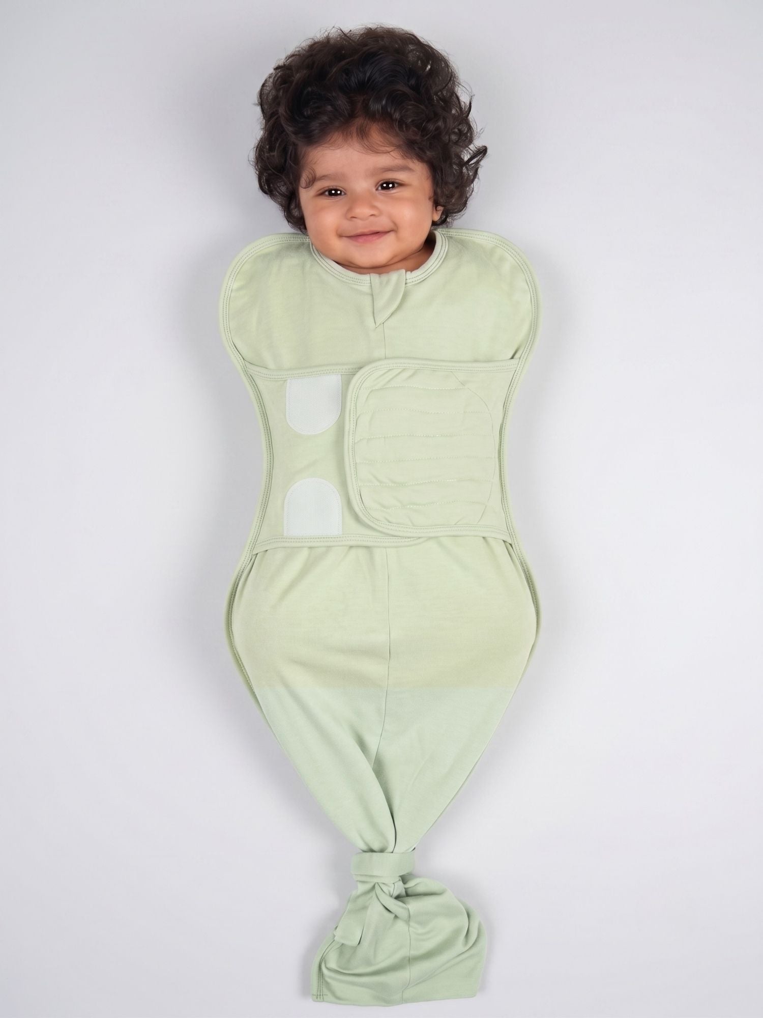 bamboo SNUGZIE™ 3 arms position swaddle pod