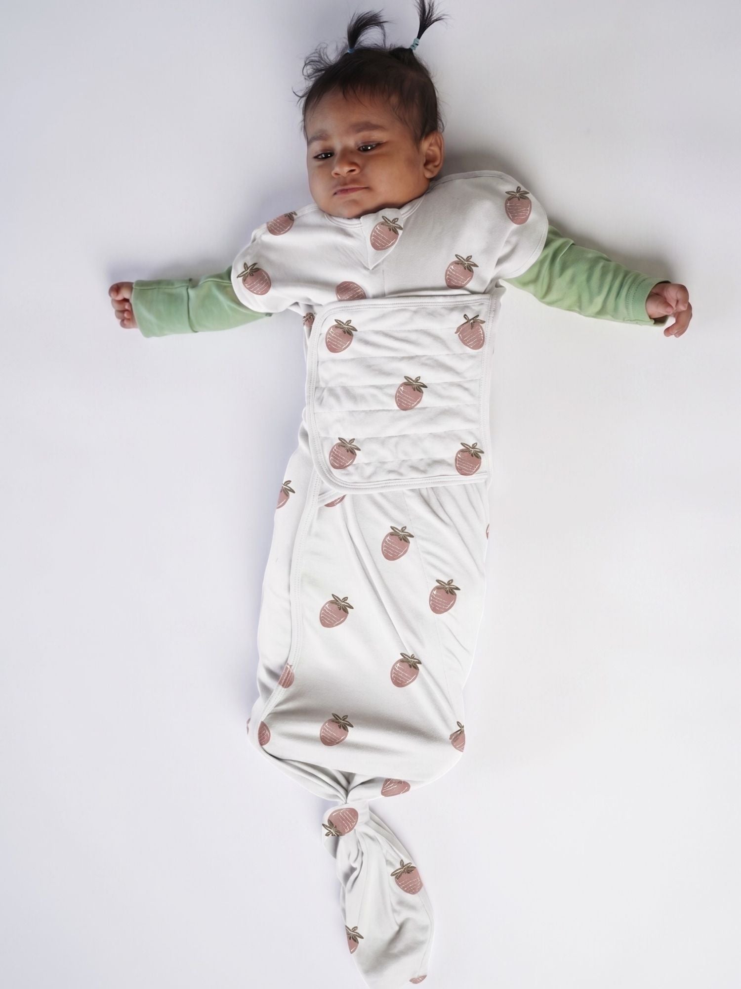 bamboo SNUGZIE™ 3 arms position swaddle pod