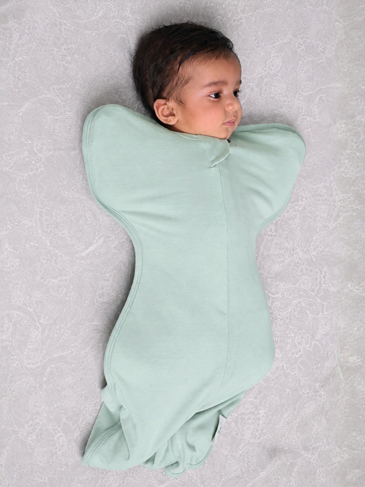 bamboo UPZIE™ swaddle pod