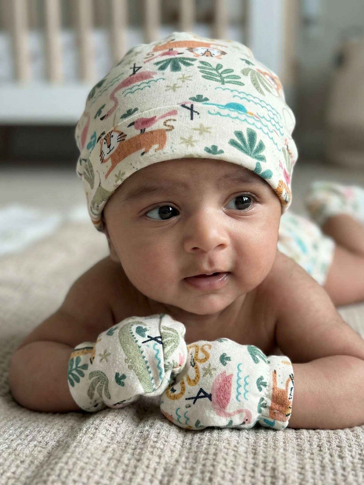 newborn baby bamboo cap mittens socks combo - prints