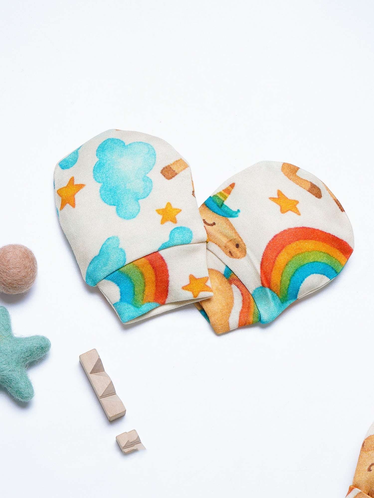 newborn baby bamboo cap mittens socks combo - prints