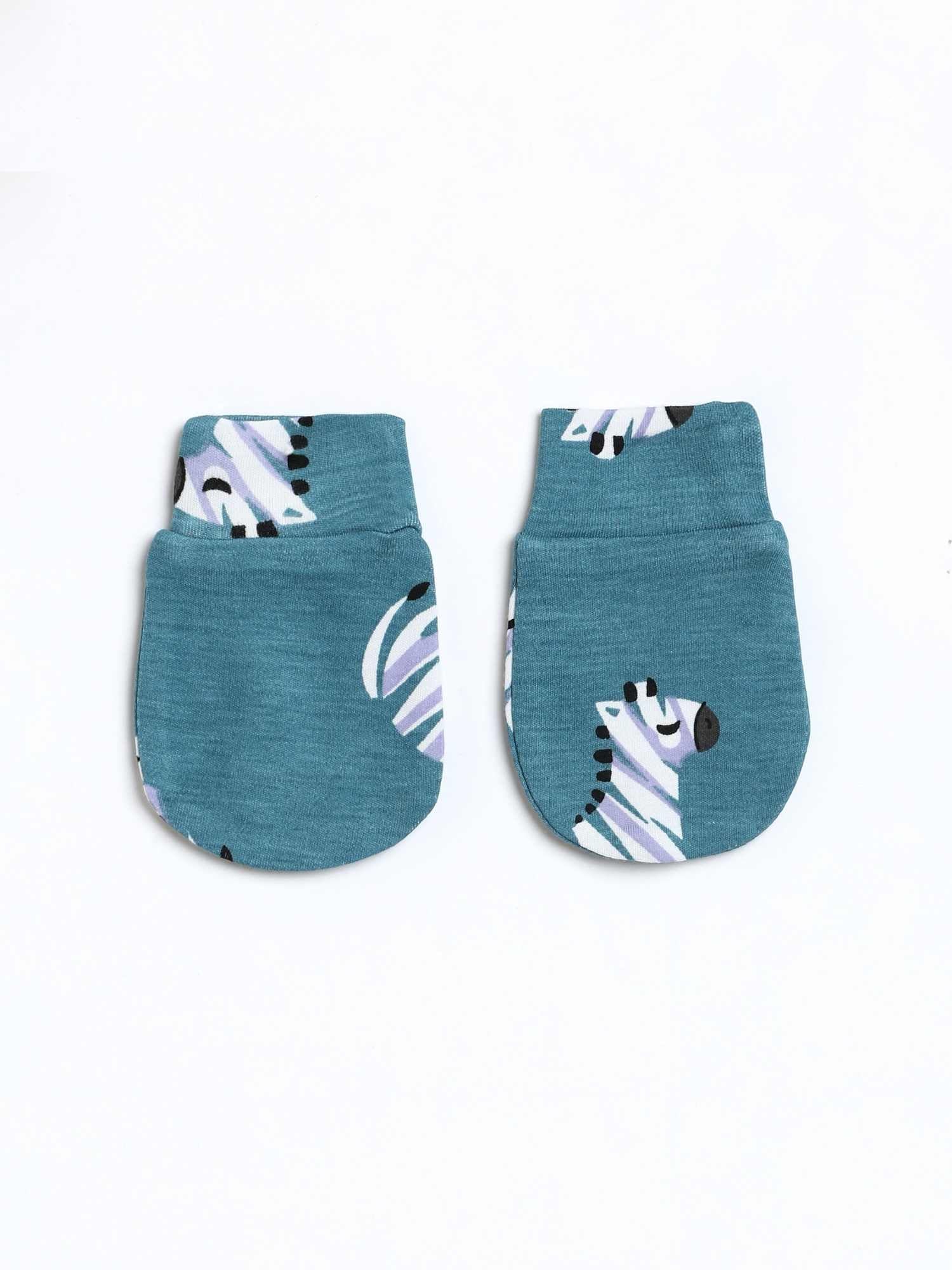 newborn baby bamboo cap mittens socks combo - prints