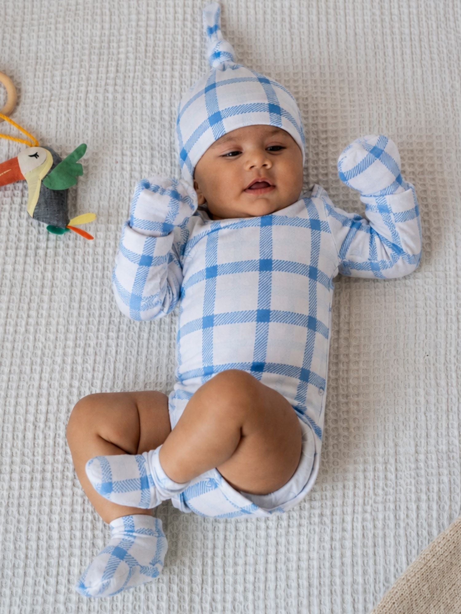 newborn baby bamboo cap mittens socks combo