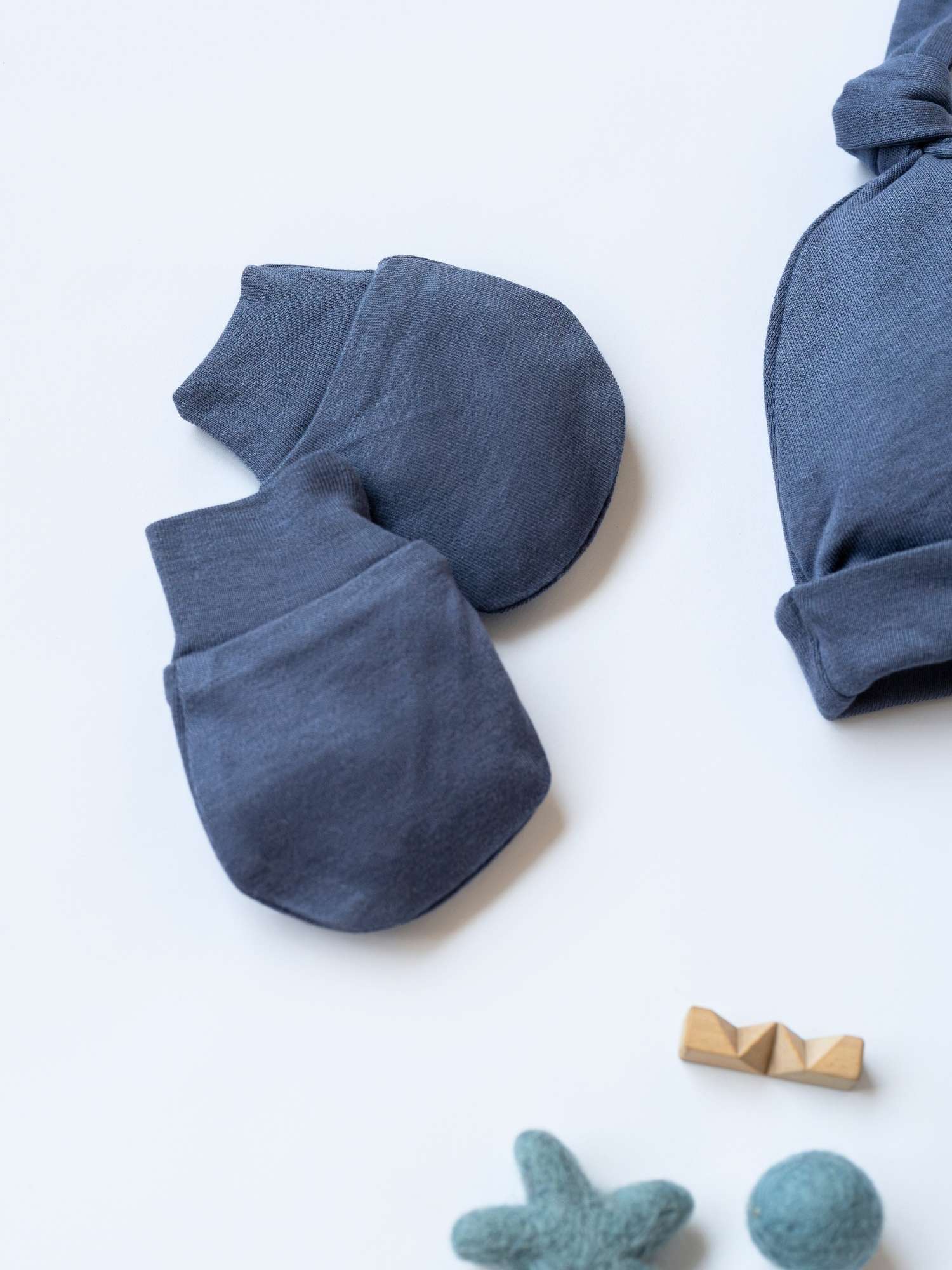 newborn baby bamboo cap mittens socks combo - solid colours