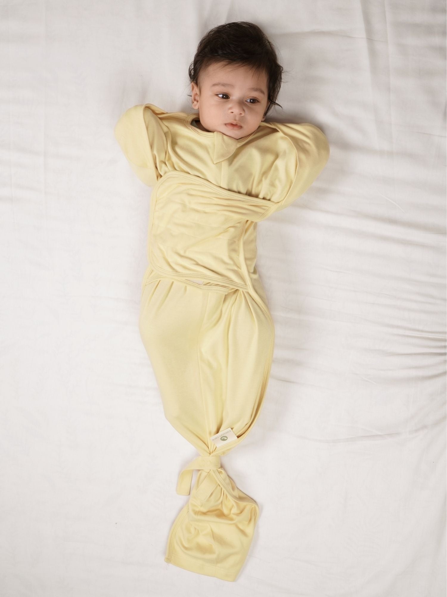 bamboo SNUGZIE™ 3 arms position swaddle pod-b2b
