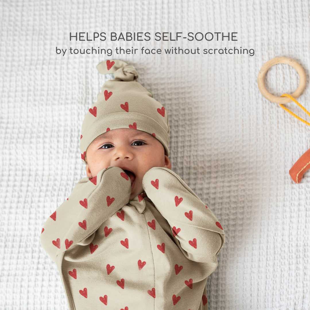 soft_bamboo_arms_up_swaddle_for_newborn_baby_3